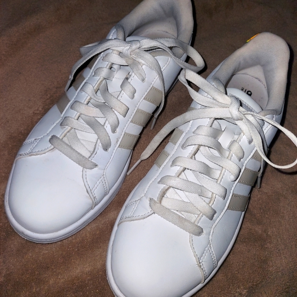 Adidas Neo white/holographic